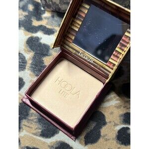 Benefit Hoola Lite Light Matte Bronzing Powder /Regular Size 8 gm/NWOB